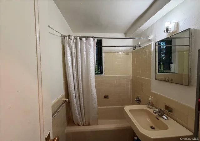 1551-unionport-rd-4c-new-york-ny-10462/hzid_56b08c0f