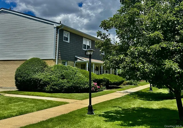 3922-wilshire-ln-h-islip-ny-11796/hzid_b448f4c9