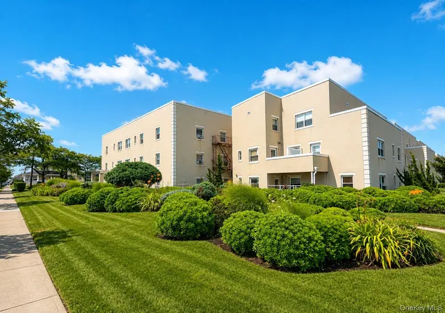 518-beach-139th-st-a6-new-york-ny-11694/hzid_b6d2e23a