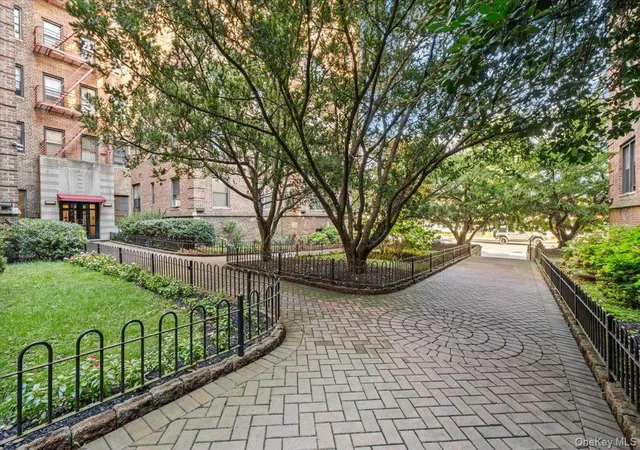 3015-riverdale-ave-6d-new-york-ny-10463/hzid_ba680a36