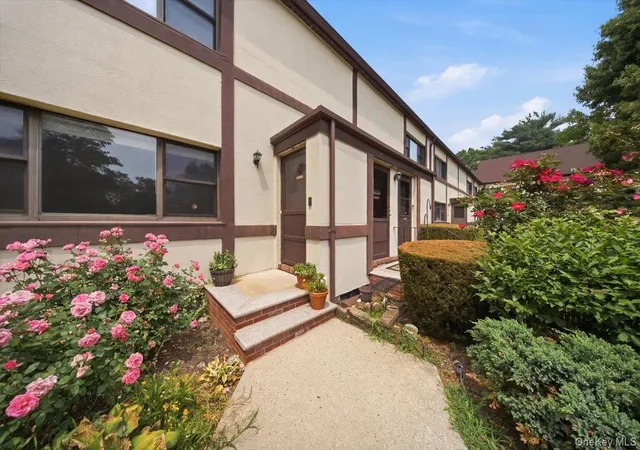 107-15th-street-f1-hempstead-ny-11530/hzid_9ea9713d