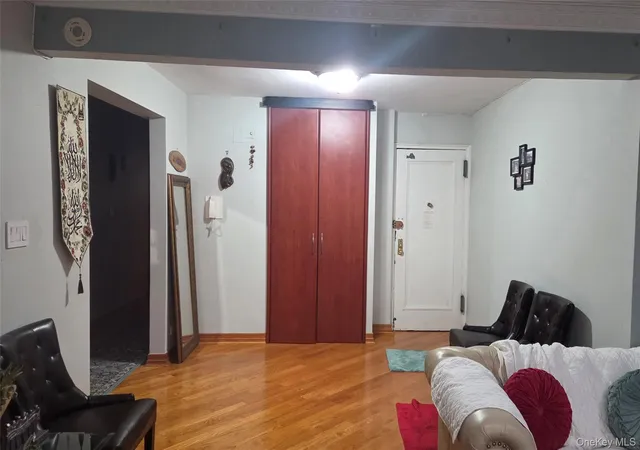 14350-hoover-avenue-116-new-york-ny-11435/hzid_d01a89ce