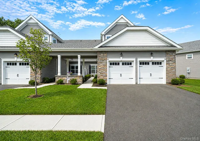 77-willow-cir-brookhaven-ny-11727/hzid_7ecf3e2c