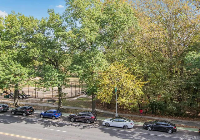 6535-broadway-3f-new-york-ny-10471/hzid_ad024253