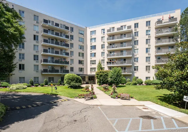 135-post-ave-3r-north-hempstead-ny-11590/hzid_227f6433