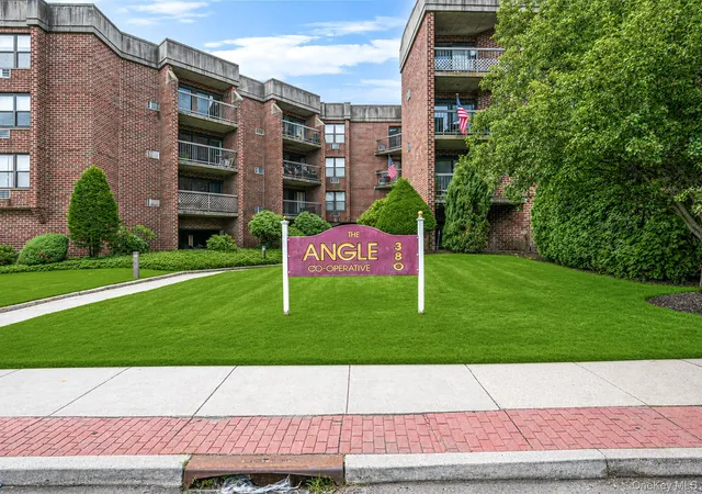 380-fulton-st-g2-farmingdale-ny-11735/hzid_cfb93107