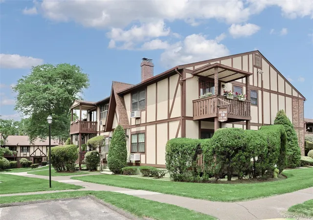 597-sierra-vista-ln-valley-cottage-ny-10989/hzid_bb7a422e