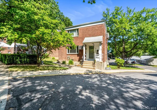209-87-18th-avenue-196-bayside-ny-11360/hzid_e0dbd86b
