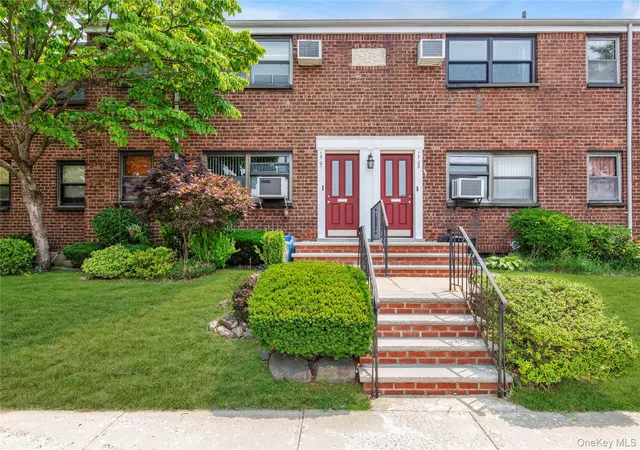 17-01-utopia-pkwy-1-whitestone-ny-11357/hzid_8d67b365