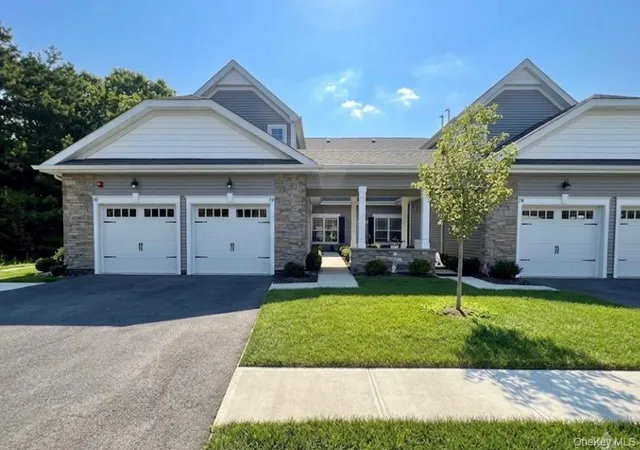 79-willow-cir-brookhaven-ny-11727/hzid_1a086226