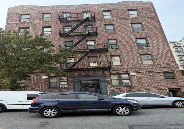 1383-plimpton-ave-e-4c-bronx-ny-10452/hzid_82ac4196