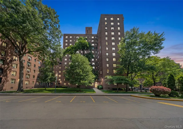 1605-metropolitan-ave-4h-new-york-ny-10462/hzid_8f4148db
