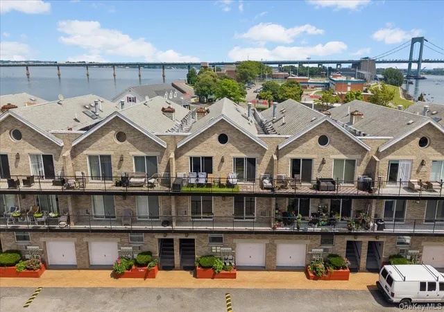 10-pennyfield-ave-5c-bronx-ny-10465/hzid_31e4bfc4