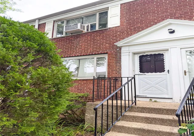 212-87-16th-avenue-189-bayside-ny-11360/hzid_9900ad19