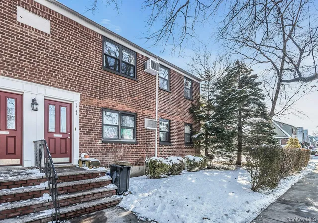 21-47-utopia-pkwy-2-new-york-ny-11357/hzid_6a32a6f4