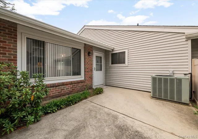 221-springmeadow-dr-j-holbrook-ny-11741/hzid_cc6f9bf5