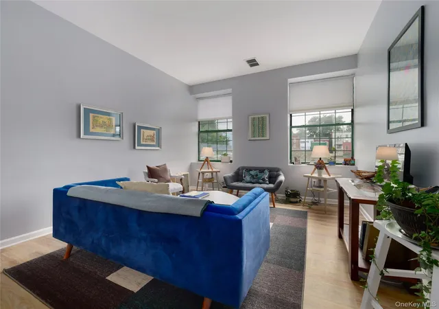 44-johnes-st-207j-newburgh-ny-12550/hzid_5f7ccfc2