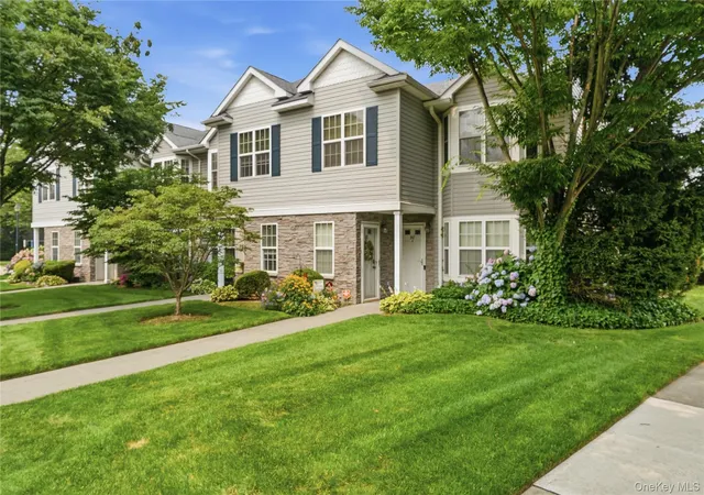 348-medea-way-islip-ny-11722/hzid_3beb642e
