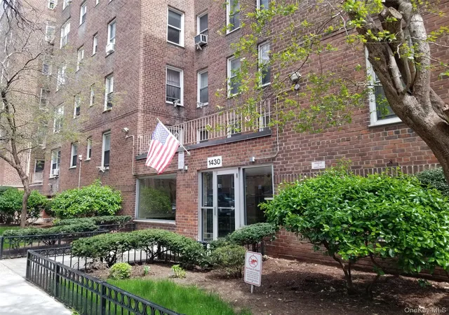 1475-thieriot-ave-2e-new-york-ny-10460/hzid_c7cf132e