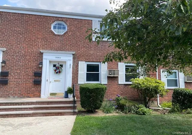 71-39-260th-street-a-1-glen-oaks-ny-11004/hzid_86330926