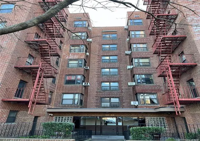 32-40-89th-street-611-new-york-ny-11369/hzid_6c0e8c5d