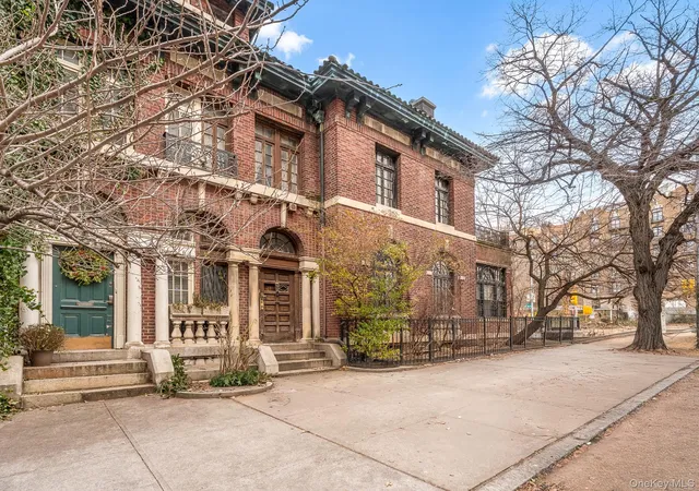 811-riverside-dr-new-york-ny-10032/hzid_32d69600