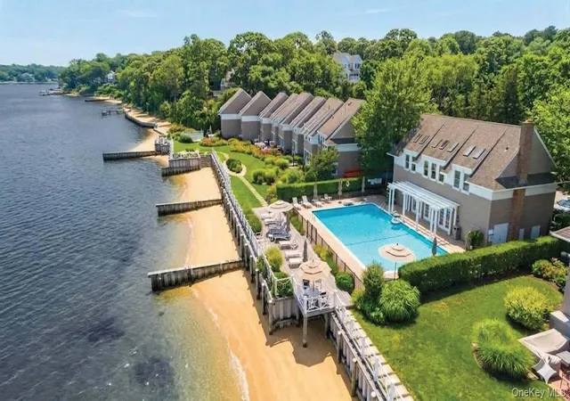 62-canoe-pl-rd-623-624-southampton-ny-11946/hzid_8eb83a3c