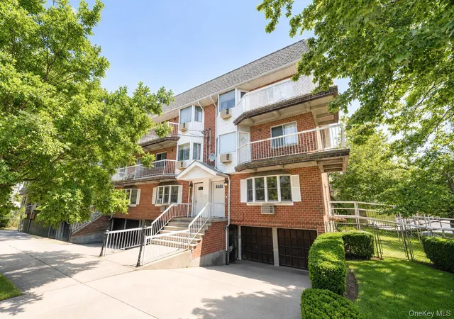 1235-e-95th-street-101-new-york-ny-11236/hzid_cdec6a8d