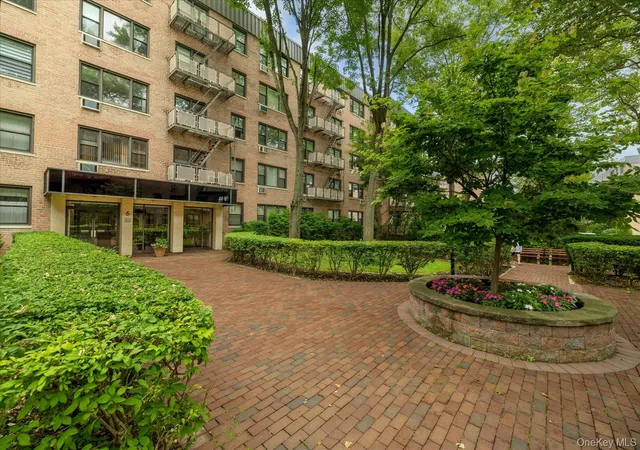 6-birchwood-court-3b-hempstead-ny-11501/hzid_8c28df10
