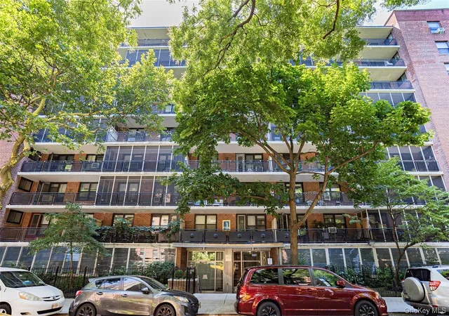 35-50-85-street-7k-jackson-heights-ny-11372/hzid_ecf69309