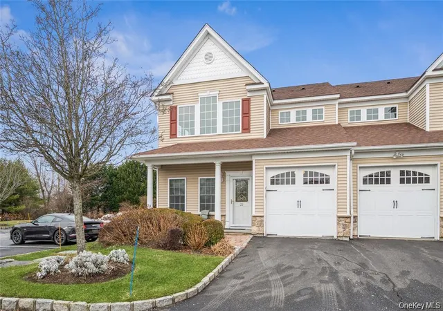 22-meadow-ct-oakdale-ny-11769/hzid_3ad9b502