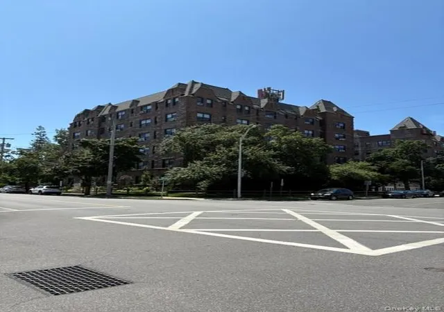 141-woodmere-blvd-4b-hempstead-ny-11598/hzid_f7e9c5c9
