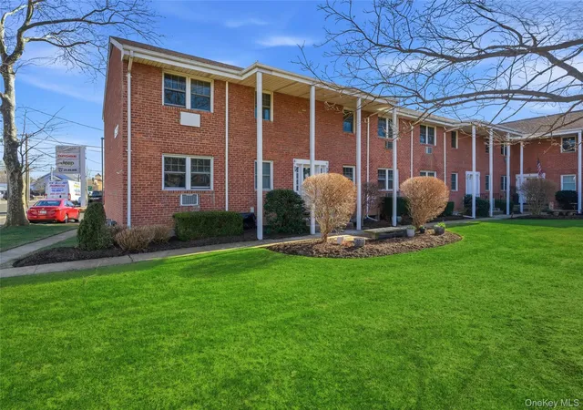 297-merrick-rd-d1-babylon-ny-11701/hzid_6cb6bab0