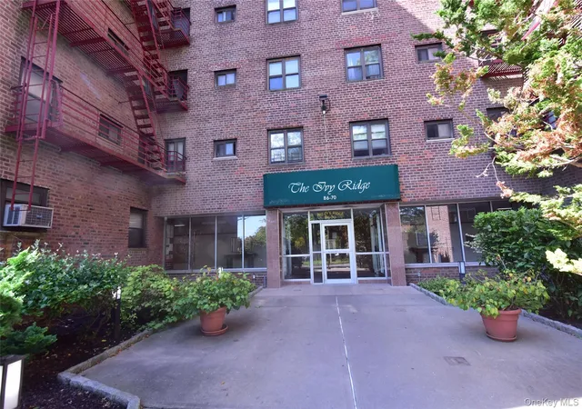 86-70-francis-lewis-blvd-b51-new-york-ny-11427/hzid_3aed0930
