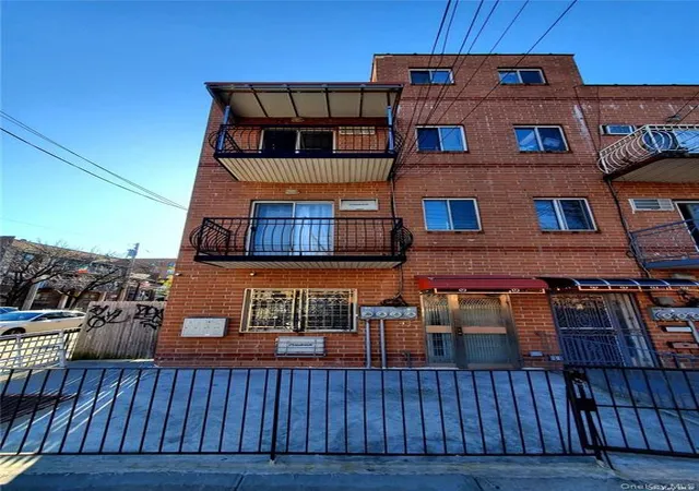87-86-52nd-avenue-new-york-ny-11373/hzid_9e9ee27a