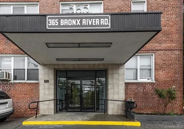 365-bronx-river-rd-4b-yonkers-ny-10704/hzid_b8379498