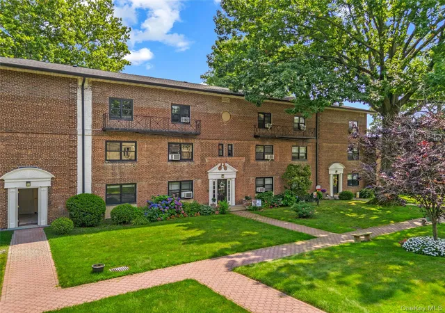20-manchester-rd-2l-eastchester-ny-10709/hzid_7b475ce6