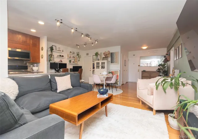 12-westchester-ave-2j-white-plains-ny-10601/hzid_c8740338