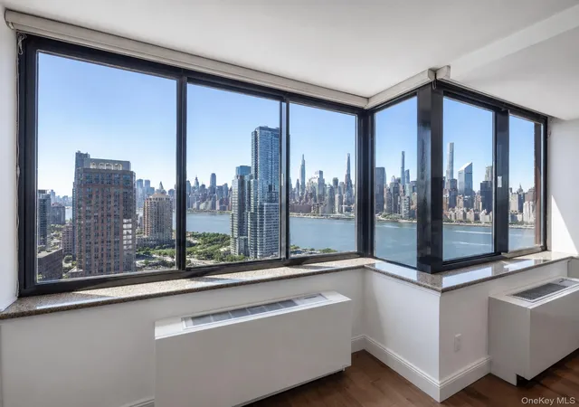 4-74-48th-avenue-29h-new-york-ny-11109/hzid_811d8ecf