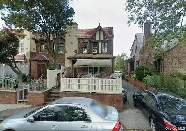 8561-67th-avenue-new-york-ny-11374/hzid_437be820