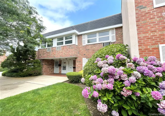 750-lido-blvd-hempstead-ny-11561/hzid_0ebb6b72