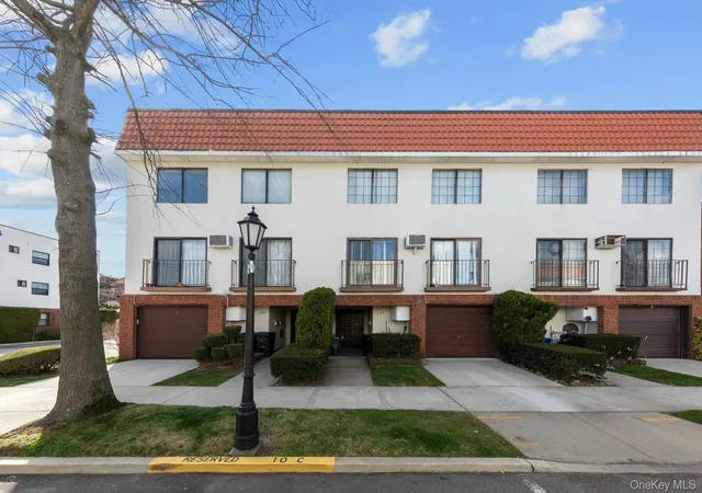 340-julius-rd-9d-new-york-ny-11356/hzid_47774f75
