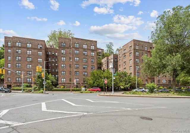 3015-riverdale-ave-4e-new-york-ny-10463/hzid_1530348d