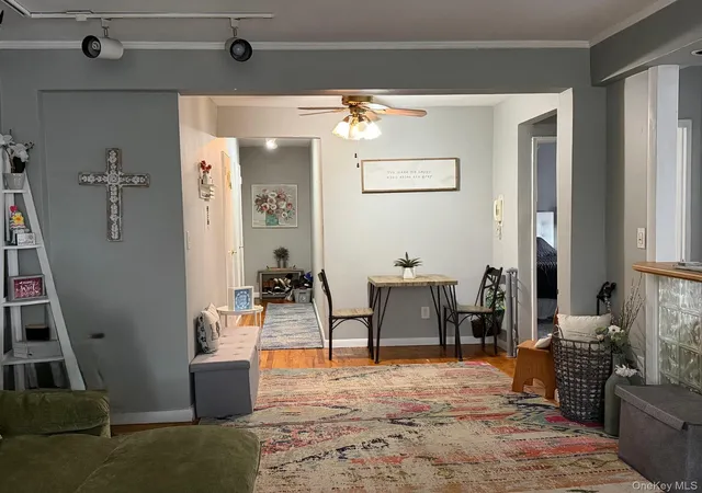 16-main-st-j-2-hempstead-ny-11518/hzid_14dba88b
