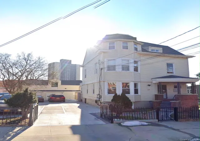 846-e-215th-street-new-york-ny-10467/hzid_71d9708e