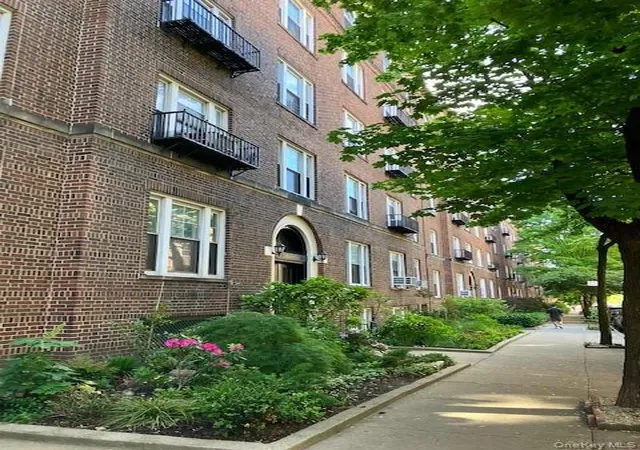 3531-78th-street-2-new-york-ny-11372/hzid_6a286422
