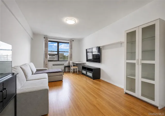 25-40-union-st-4e-new-york-ny-11354/hzid_79216c6f