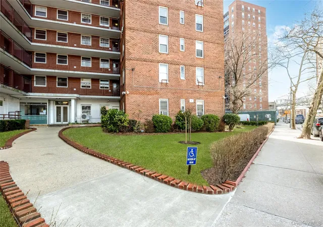 97-40-62-drive-9a-new-york-ny-11374/hzid_9c2a78b5