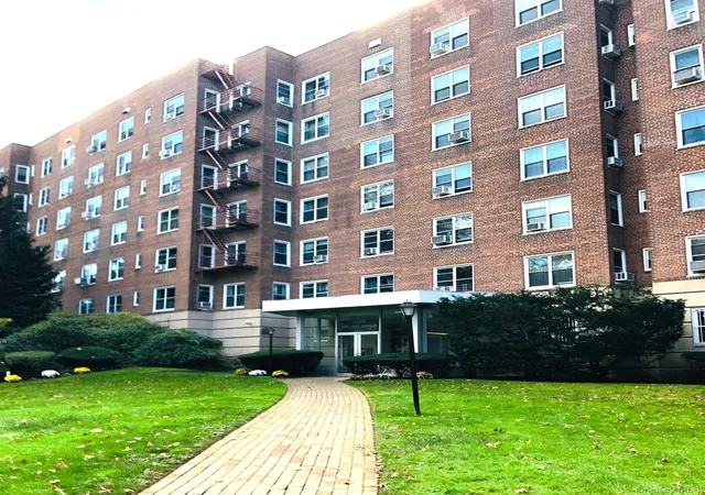 1304-midland-ave-a43-yonkers-ny-10704/hzid_3e93fded