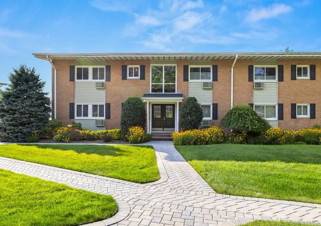 748-deer-park-ave-7h-babylon-ny-11703/hzid_fd4d6993